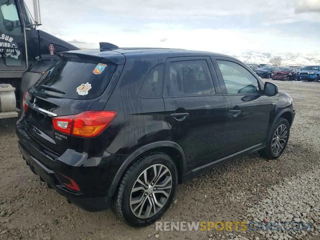 3 Photograph of a damaged car JA4AP3AU1KU000274 MITSUBISHI OUTLANDER 2019
