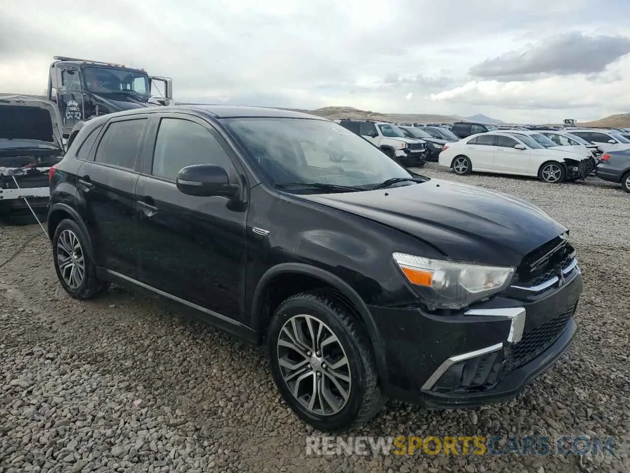 4 Photograph of a damaged car JA4AP3AU1KU000274 MITSUBISHI OUTLANDER 2019