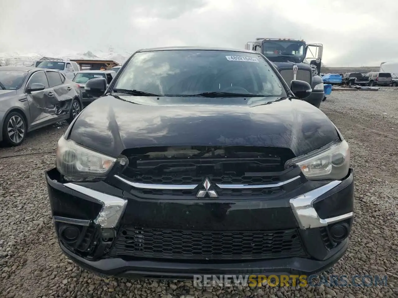 5 Photograph of a damaged car JA4AP3AU1KU000274 MITSUBISHI OUTLANDER 2019