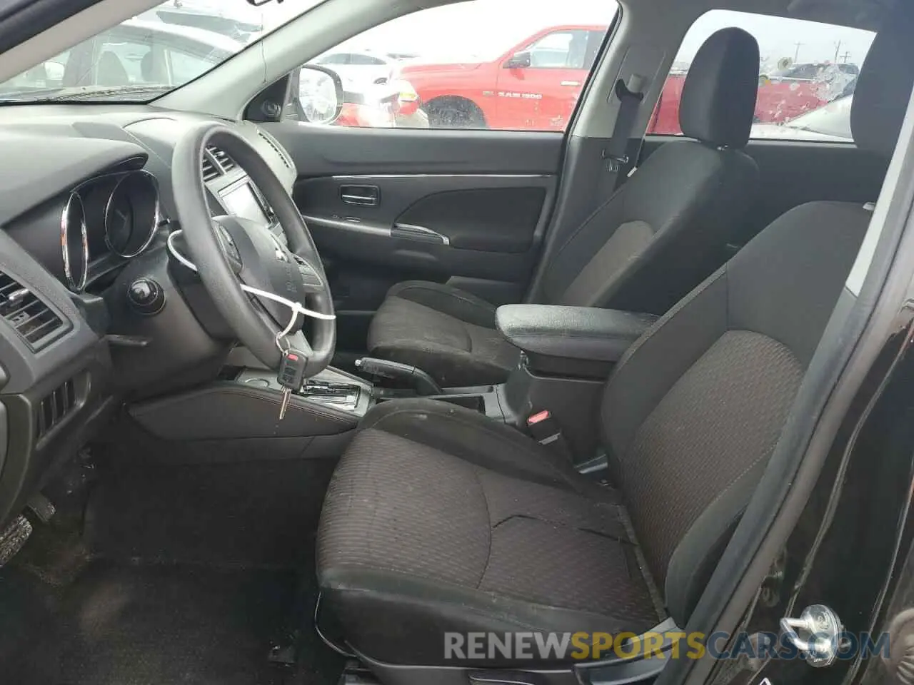 7 Photograph of a damaged car JA4AP3AU1KU000274 MITSUBISHI OUTLANDER 2019