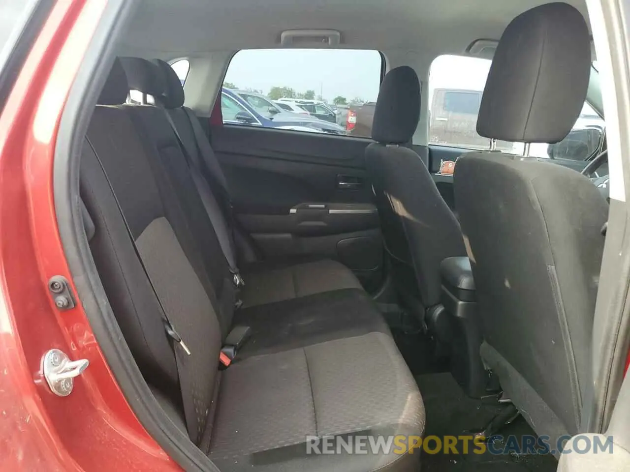 11 Photograph of a damaged car JA4AP3AU1KU009167 MITSUBISHI OUTLANDER 2019