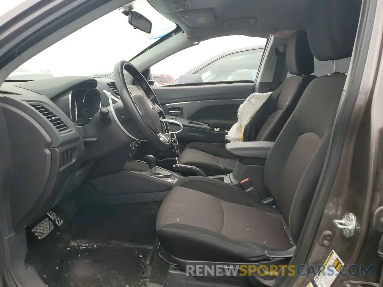 7 Photograph of a damaged car JA4AP3AU1KU010187 MITSUBISHI OUTLANDER 2019