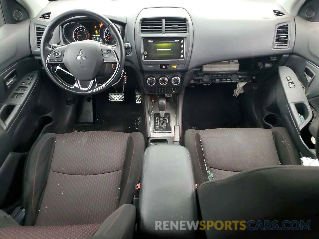 8 Photograph of a damaged car JA4AP3AU1KU010187 MITSUBISHI OUTLANDER 2019