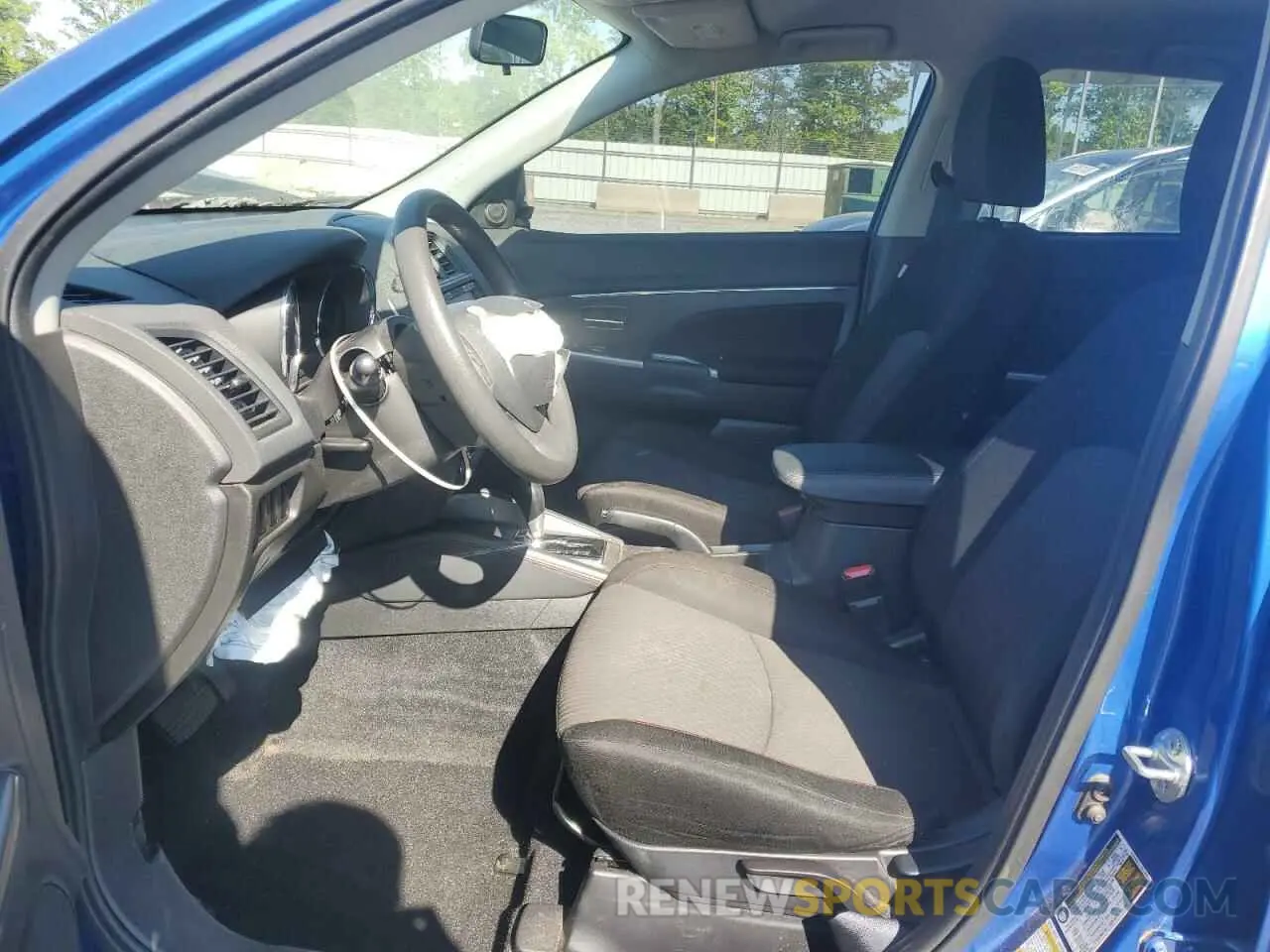 7 Photograph of a damaged car JA4AP3AU1KU034182 MITSUBISHI OUTLANDER 2019