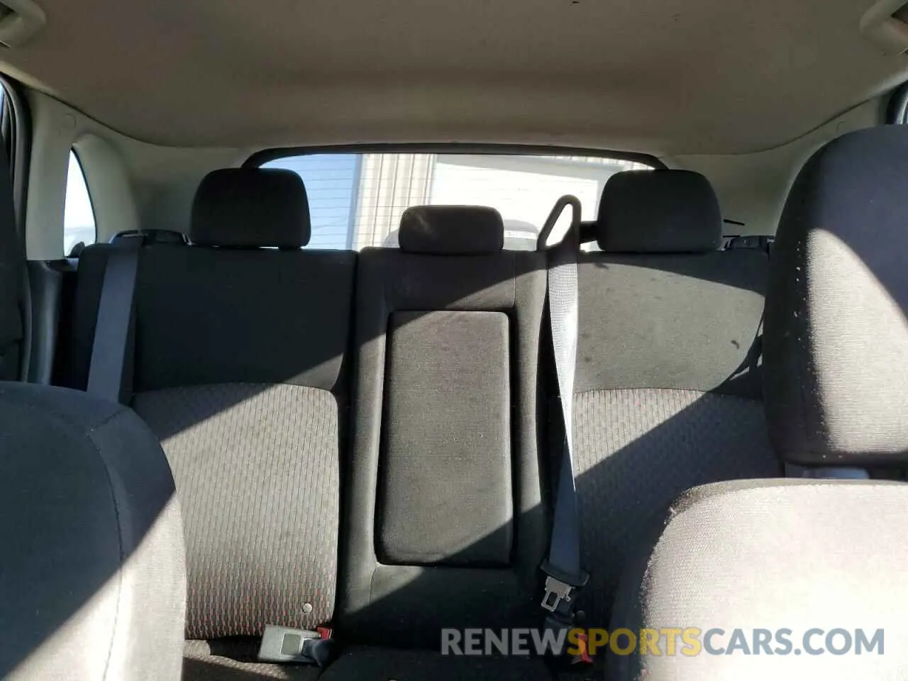 10 Photograph of a damaged car JA4AP3AU1KU034554 MITSUBISHI OUTLANDER 2019