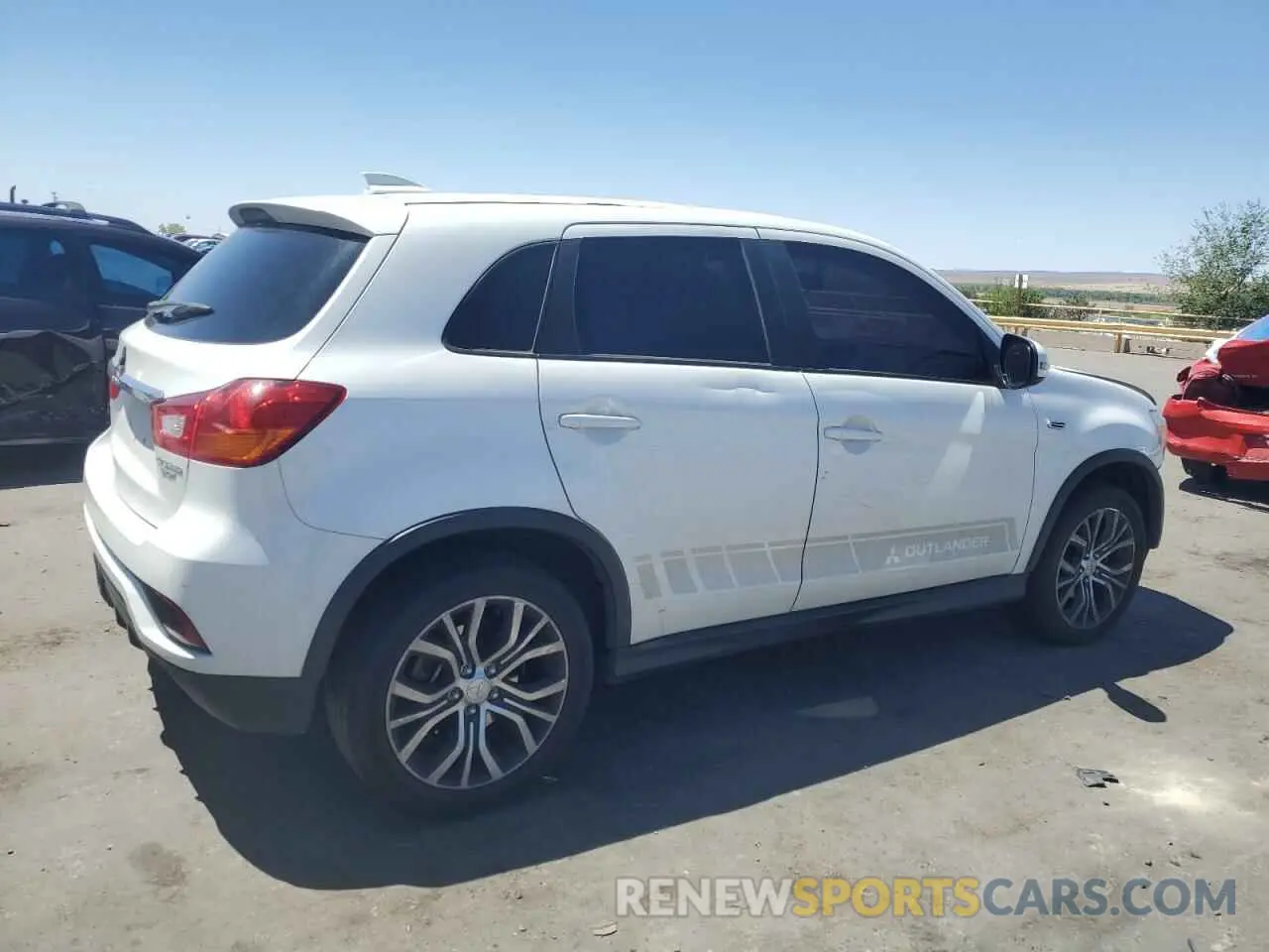 3 Photograph of a damaged car JA4AP3AU2KU005452 MITSUBISHI OUTLANDER 2019