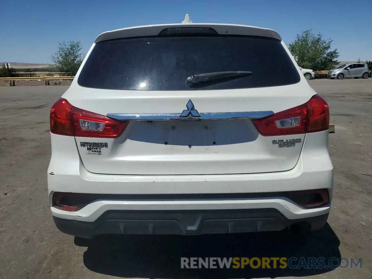 6 Photograph of a damaged car JA4AP3AU2KU005452 MITSUBISHI OUTLANDER 2019
