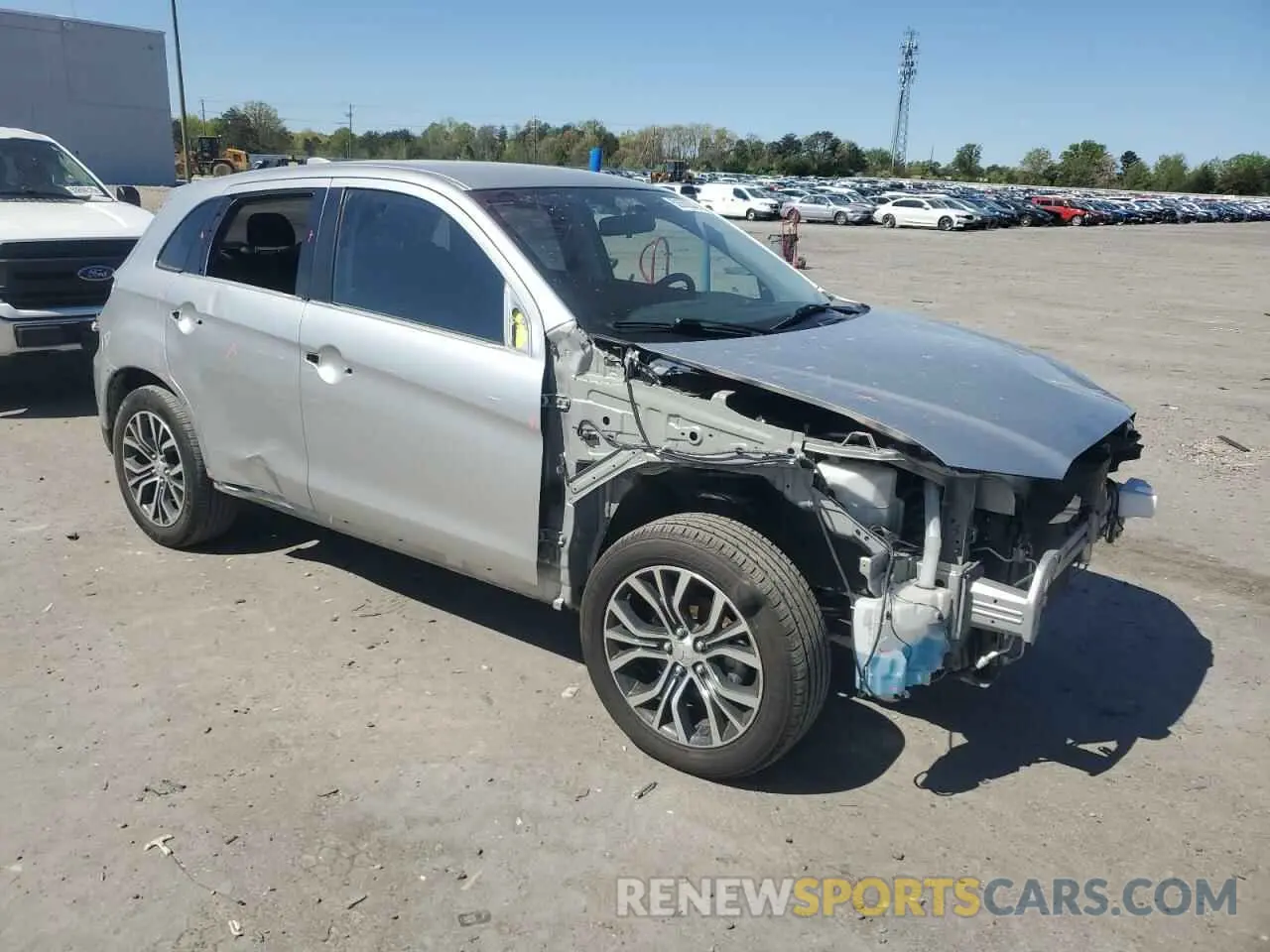 4 Photograph of a damaged car JA4AP3AU2KU027936 MITSUBISHI OUTLANDER 2019