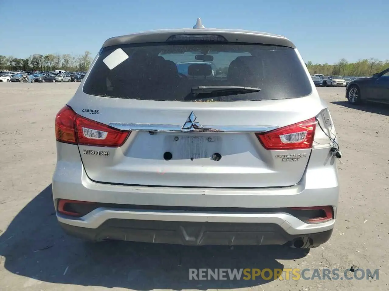 6 Photograph of a damaged car JA4AP3AU2KU027936 MITSUBISHI OUTLANDER 2019