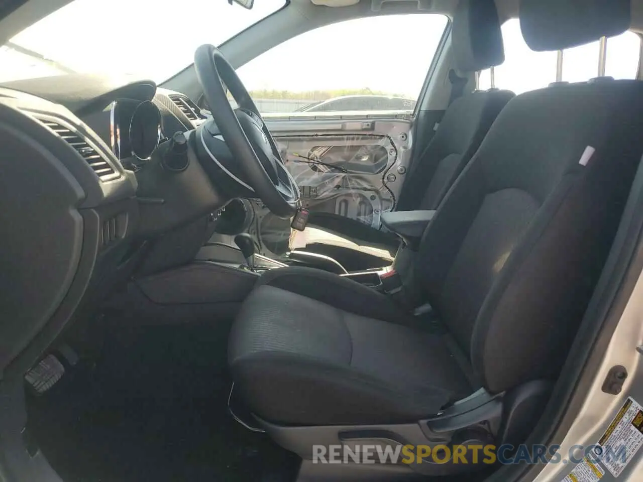 7 Photograph of a damaged car JA4AP3AU2KU027936 MITSUBISHI OUTLANDER 2019