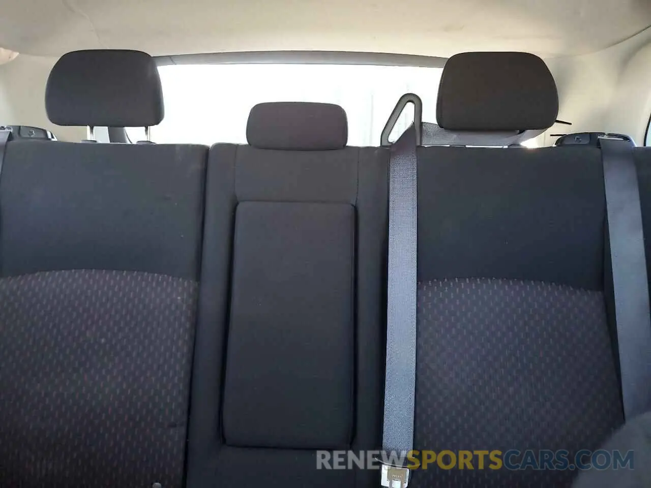 10 Photograph of a damaged car JA4AP3AU2KU033817 MITSUBISHI OUTLANDER 2019