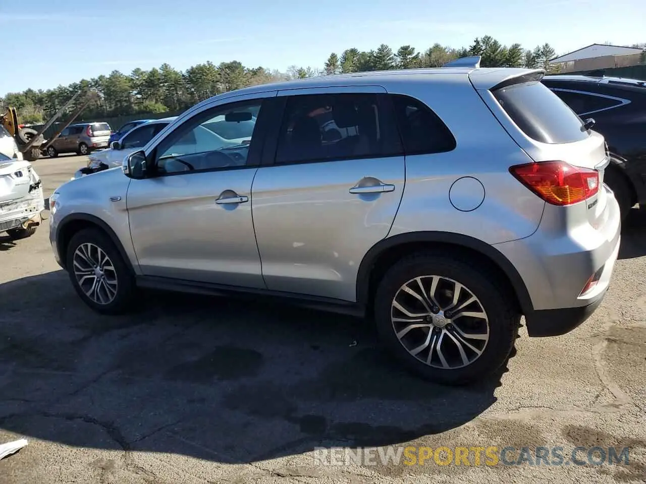 2 Photograph of a damaged car JA4AP3AU2KU033817 MITSUBISHI OUTLANDER 2019