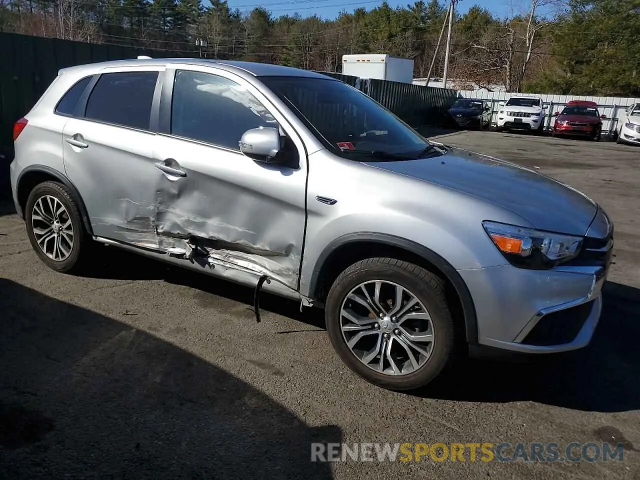 4 Photograph of a damaged car JA4AP3AU2KU033817 MITSUBISHI OUTLANDER 2019