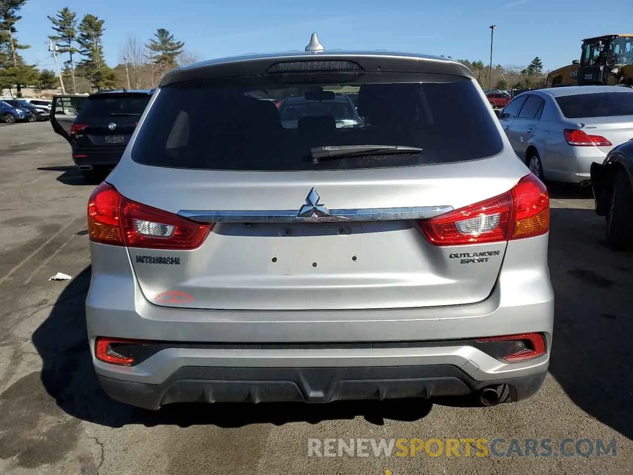6 Photograph of a damaged car JA4AP3AU2KU033817 MITSUBISHI OUTLANDER 2019