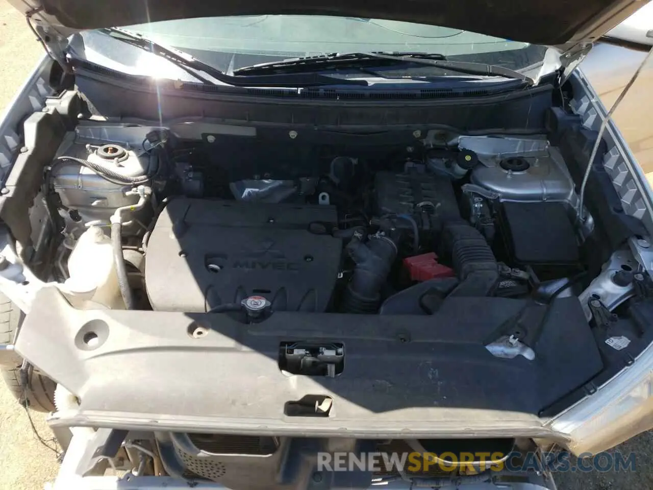 12 Photograph of a damaged car JA4AP3AU4KU011687 MITSUBISHI OUTLANDER 2019