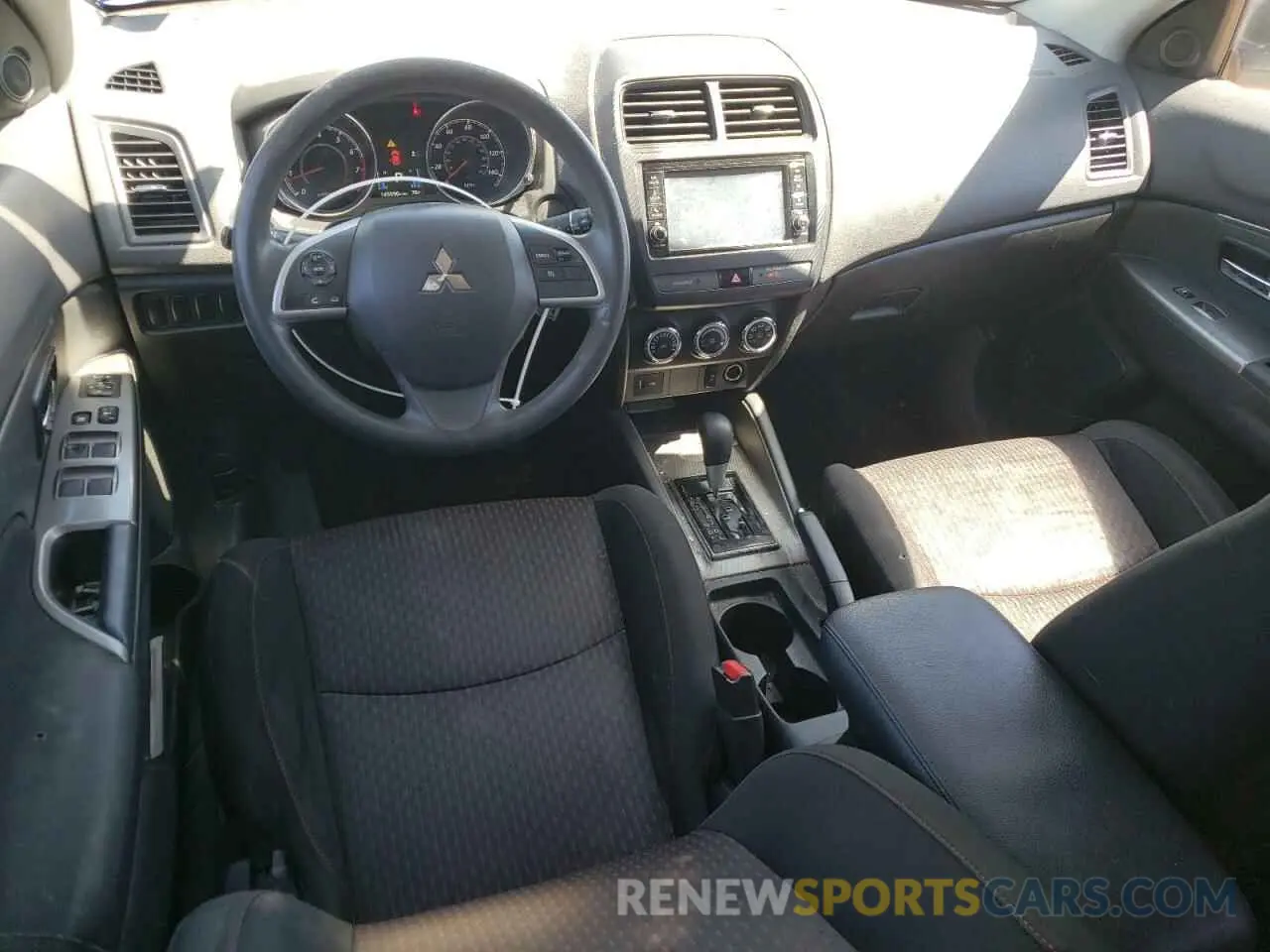 8 Photograph of a damaged car JA4AP3AU4KU011687 MITSUBISHI OUTLANDER 2019