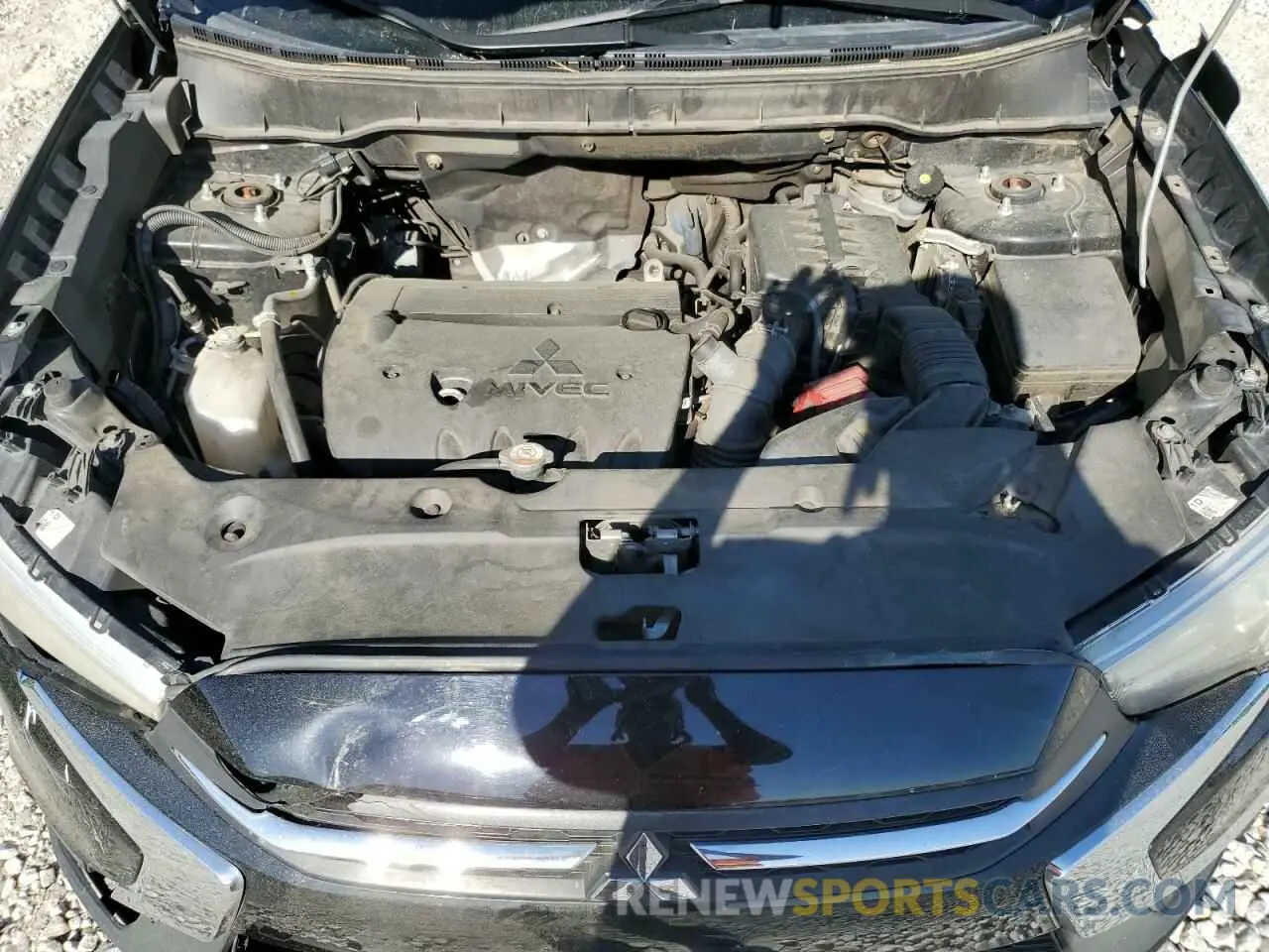 11 Photograph of a damaged car JA4AP3AU4KU020762 MITSUBISHI OUTLANDER 2019
