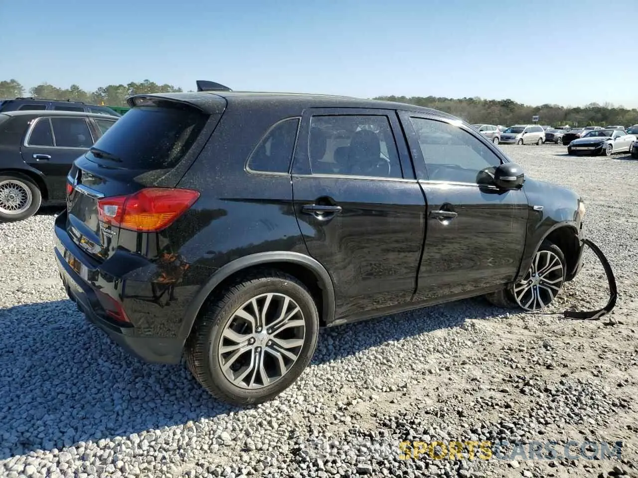 3 Photograph of a damaged car JA4AP3AU4KU020762 MITSUBISHI OUTLANDER 2019