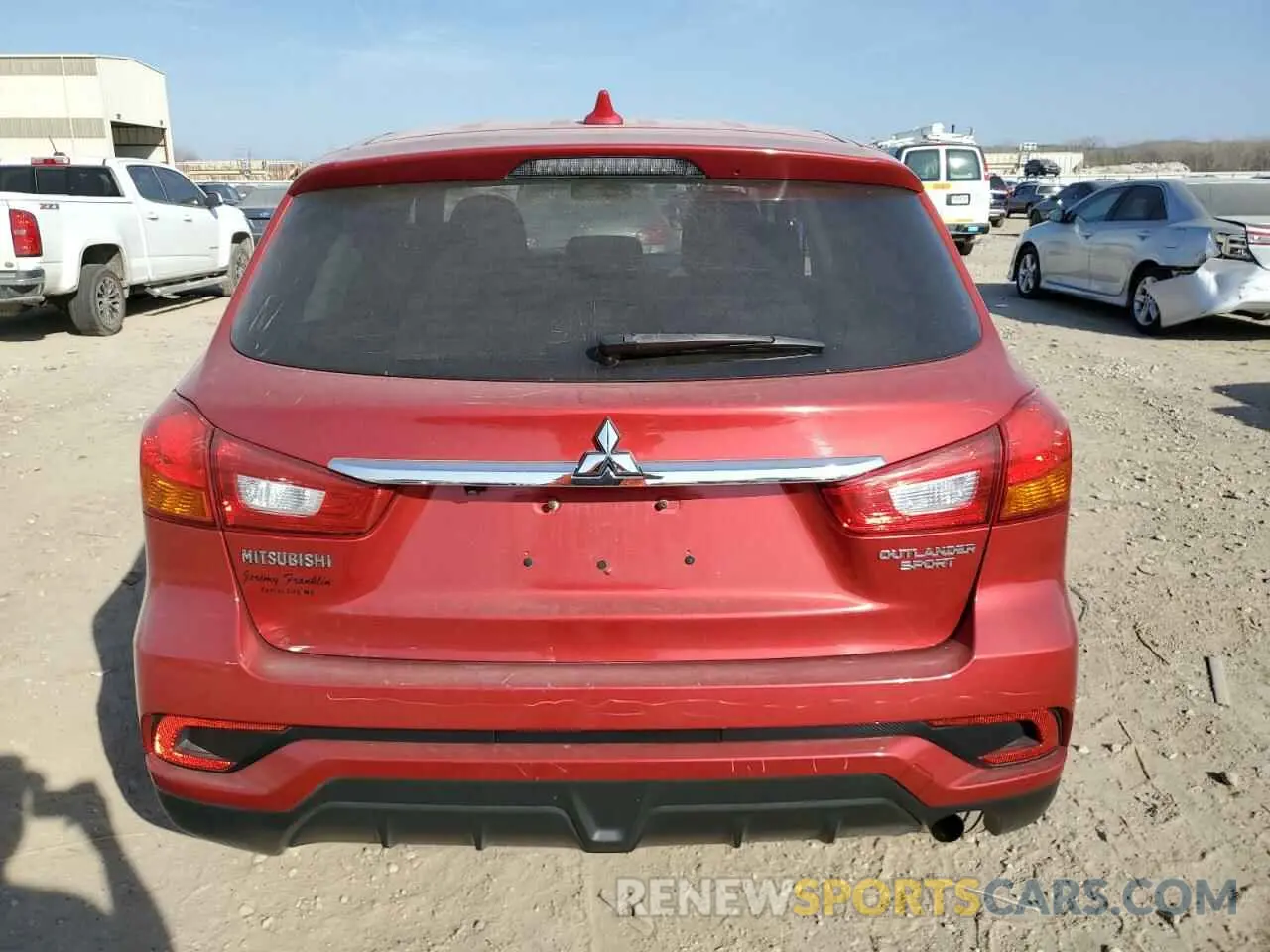 6 Photograph of a damaged car JA4AP3AU4KU022933 MITSUBISHI OUTLANDER 2019