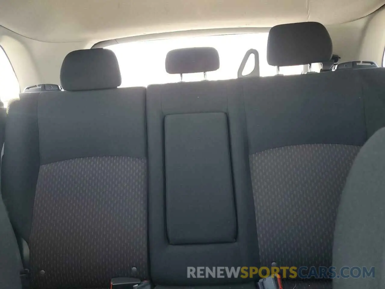 10 Photograph of a damaged car JA4AP3AU6KU002571 MITSUBISHI OUTLANDER 2019