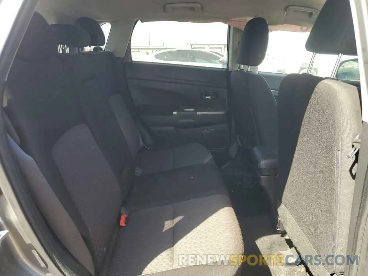 11 Photograph of a damaged car JA4AP3AU6KU002571 MITSUBISHI OUTLANDER 2019