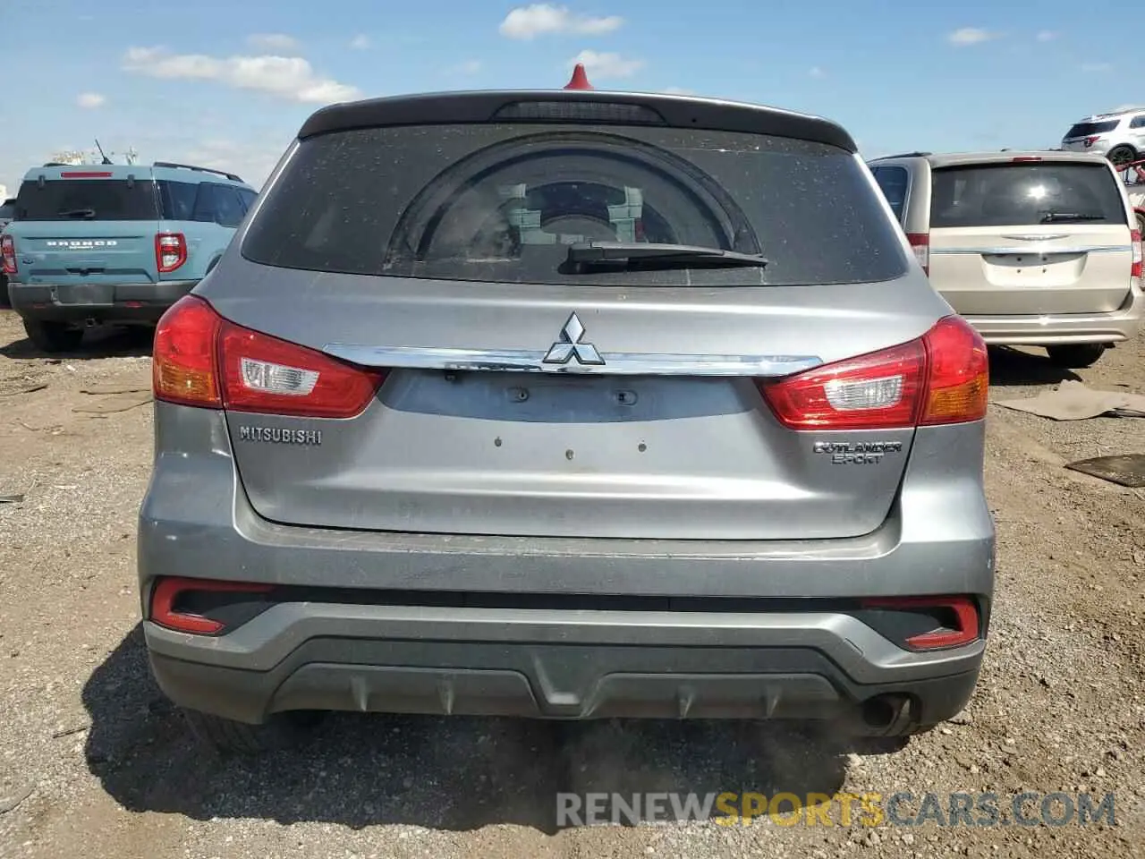 6 Photograph of a damaged car JA4AP3AU6KU002571 MITSUBISHI OUTLANDER 2019