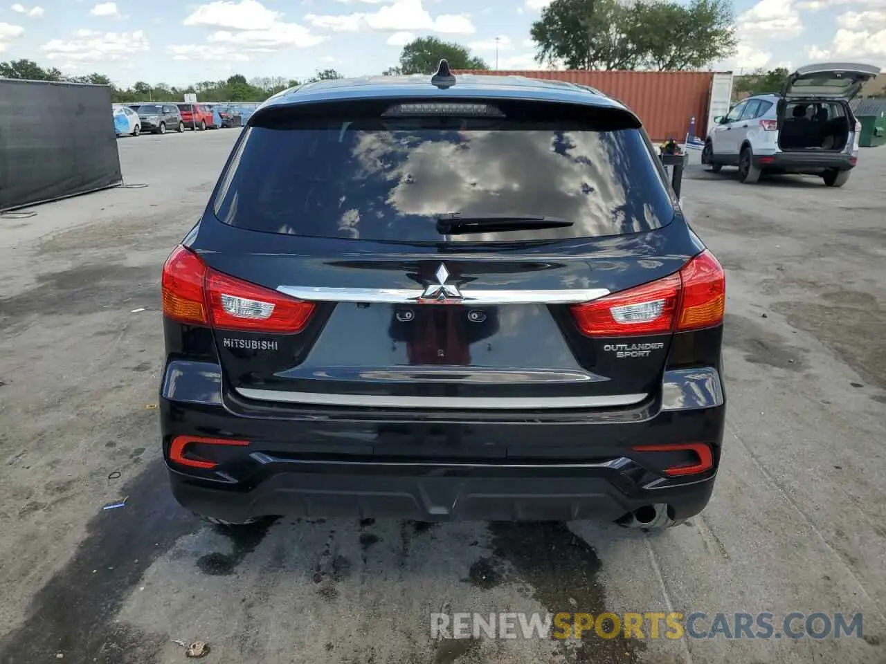 6 Photograph of a damaged car JA4AP3AU6KU005969 MITSUBISHI OUTLANDER 2019