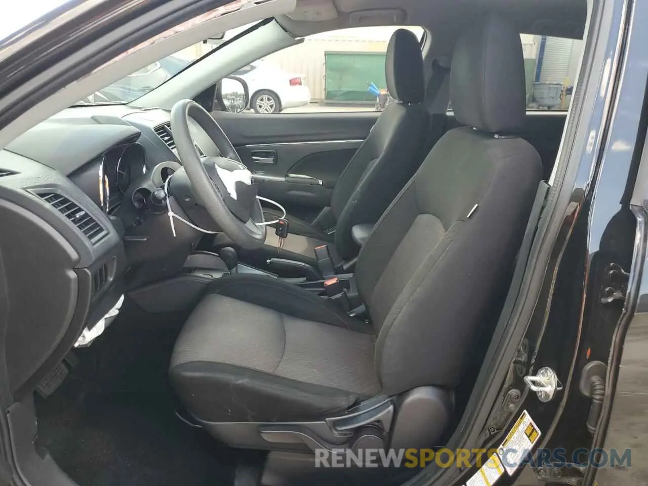 7 Photograph of a damaged car JA4AP3AU6KU005969 MITSUBISHI OUTLANDER 2019