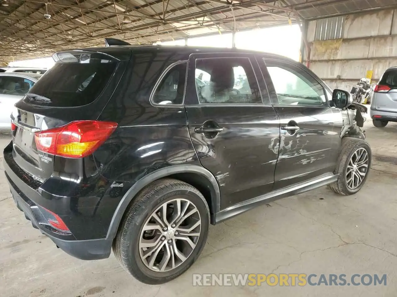 3 Photograph of a damaged car JA4AP3AU6KU018186 MITSUBISHI OUTLANDER 2019