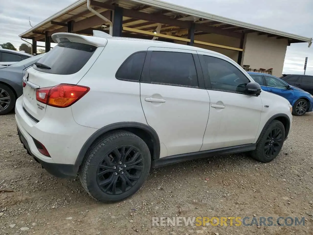 3 Photograph of a damaged car JA4AP3AU6KU020634 MITSUBISHI OUTLANDER 2019