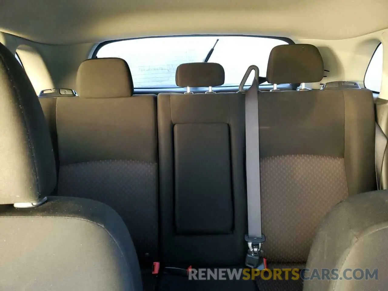 10 Photograph of a damaged car JA4AP3AU7KU002918 MITSUBISHI OUTLANDER 2019