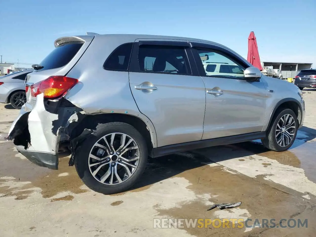 3 Photograph of a damaged car JA4AP3AU7KU030850 MITSUBISHI OUTLANDER 2019