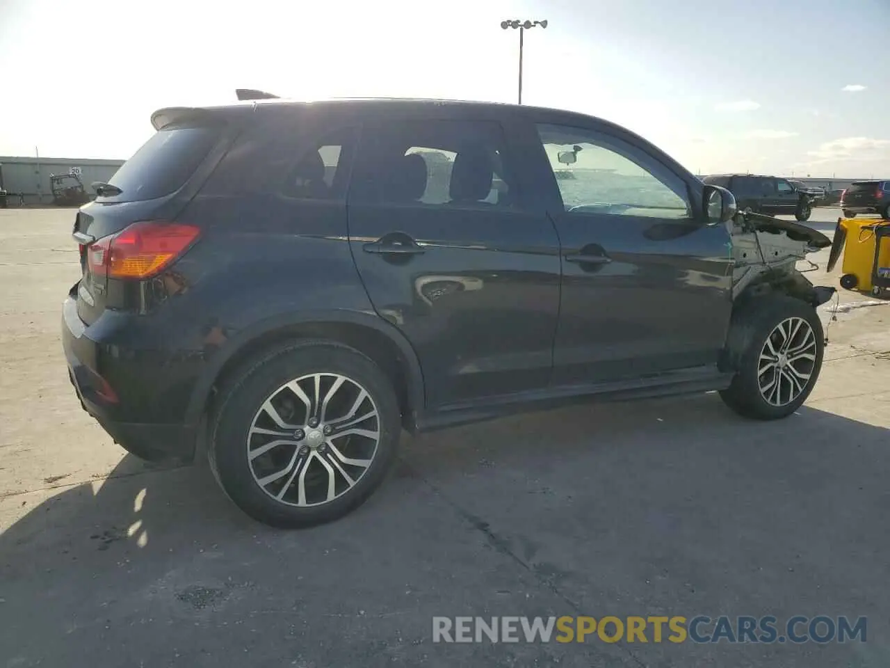 3 Photograph of a damaged car JA4AP3AU7KU035126 MITSUBISHI OUTLANDER 2019