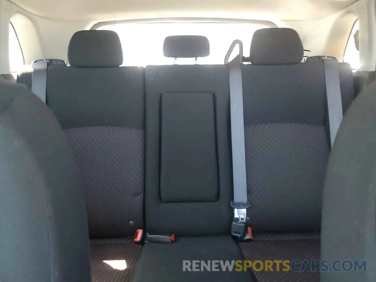 10 Photograph of a damaged car JA4AP3AU8KU008131 MITSUBISHI OUTLANDER 2019