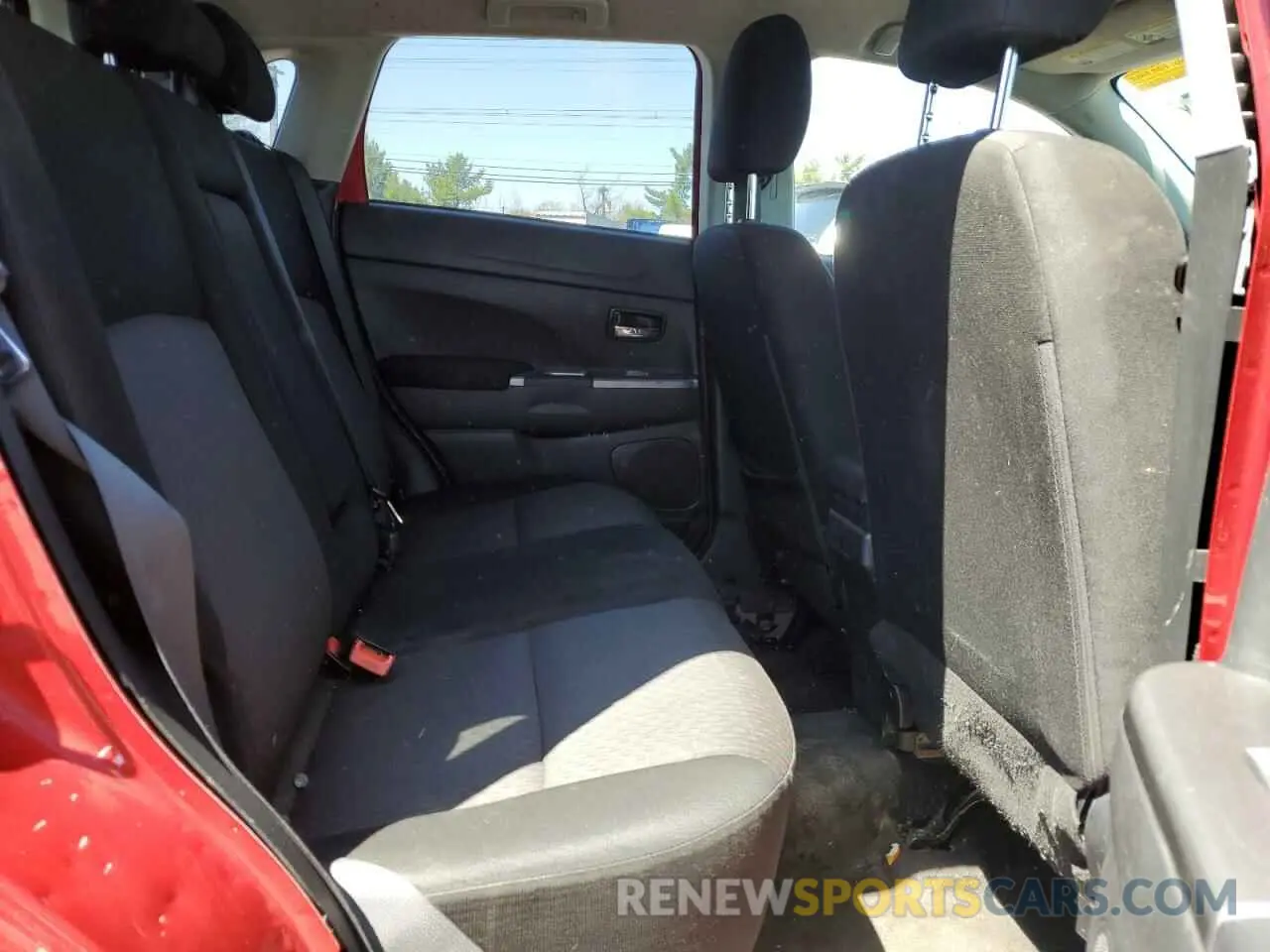 11 Photograph of a damaged car JA4AP3AU8KU016990 MITSUBISHI OUTLANDER 2019