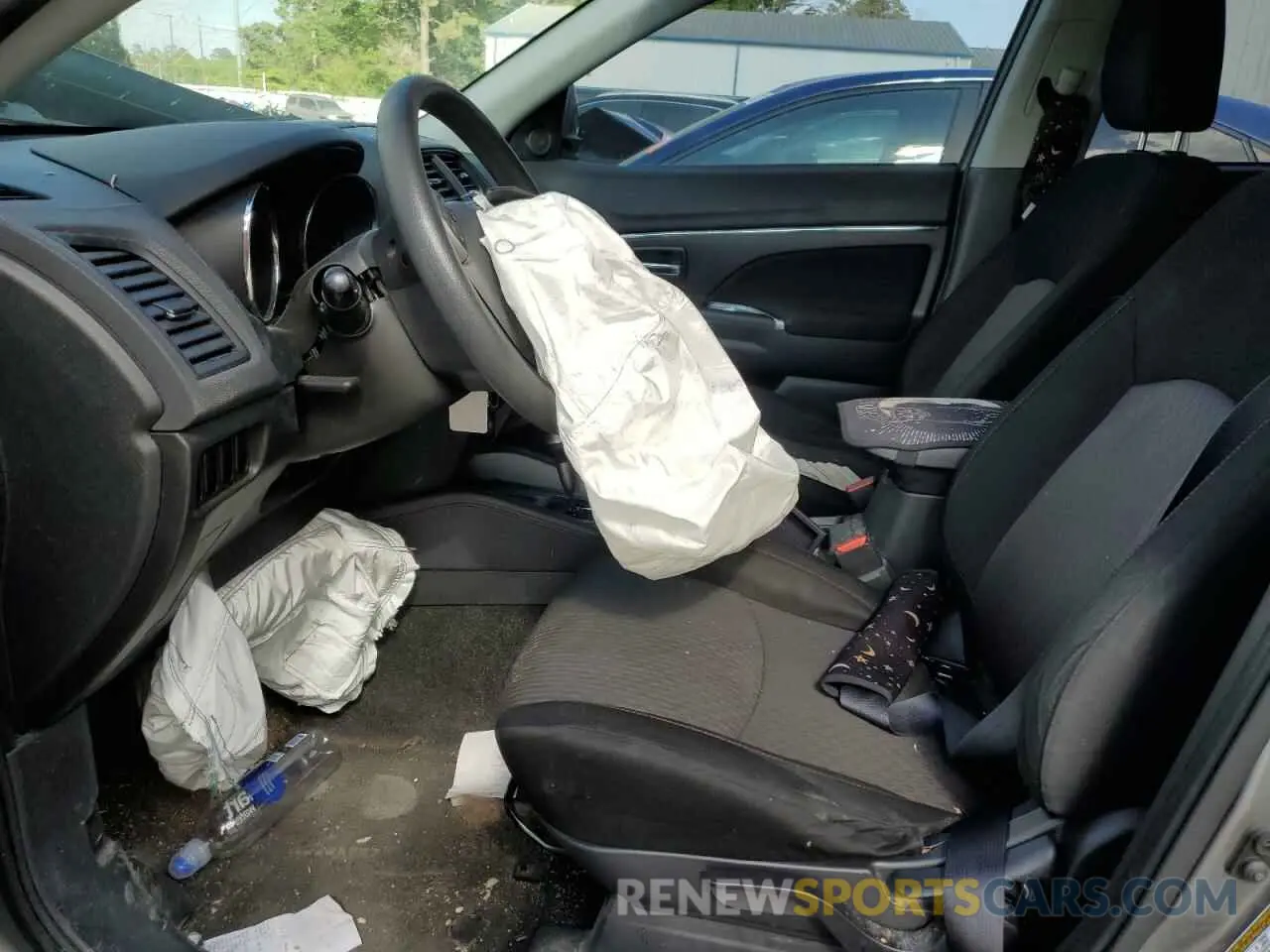 7 Photograph of a damaged car JA4AP3AU8KU017685 MITSUBISHI OUTLANDER 2019