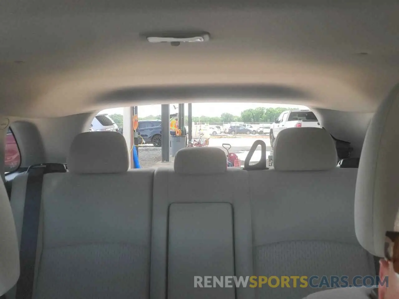10 Photograph of a damaged car JA4AP3AU8KU021476 MITSUBISHI OUTLANDER 2019