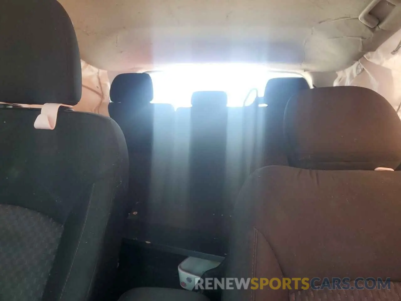 10 Photograph of a damaged car JA4AP3AU9KU012513 MITSUBISHI OUTLANDER 2019