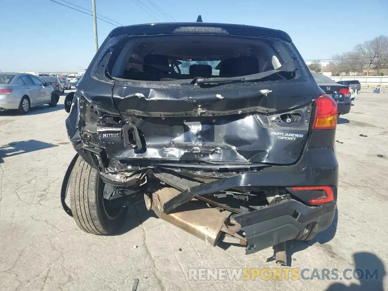 6 Photograph of a damaged car JA4AP3AU9KU012513 MITSUBISHI OUTLANDER 2019