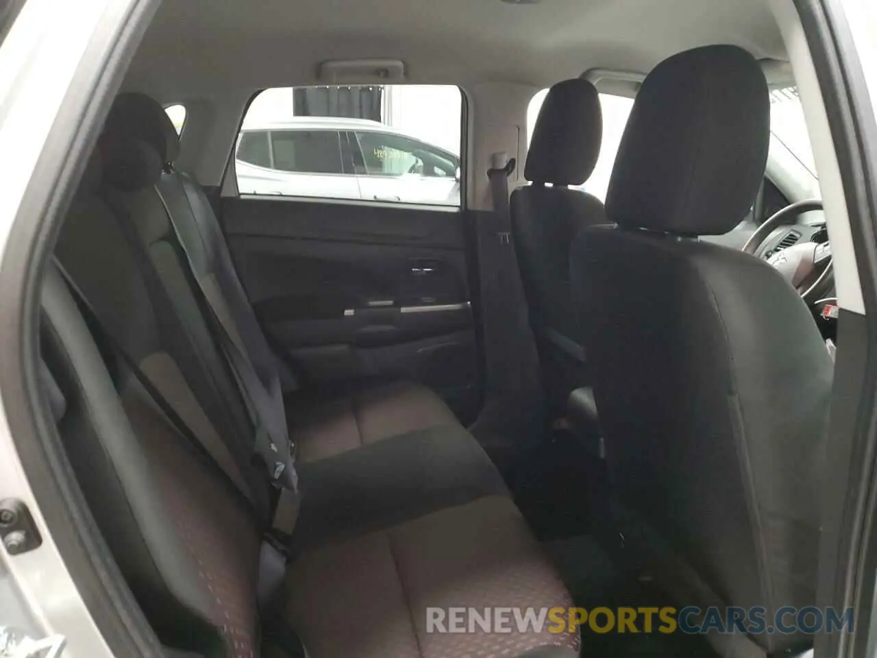 11 Photograph of a damaged car JA4AP3AUXKU006056 MITSUBISHI OUTLANDER 2019