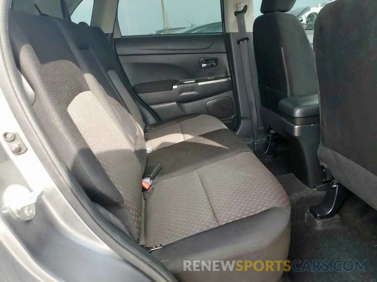 11 Photograph of a damaged car JA4AP3AUXKU035346 MITSUBISHI OUTLANDER 2019