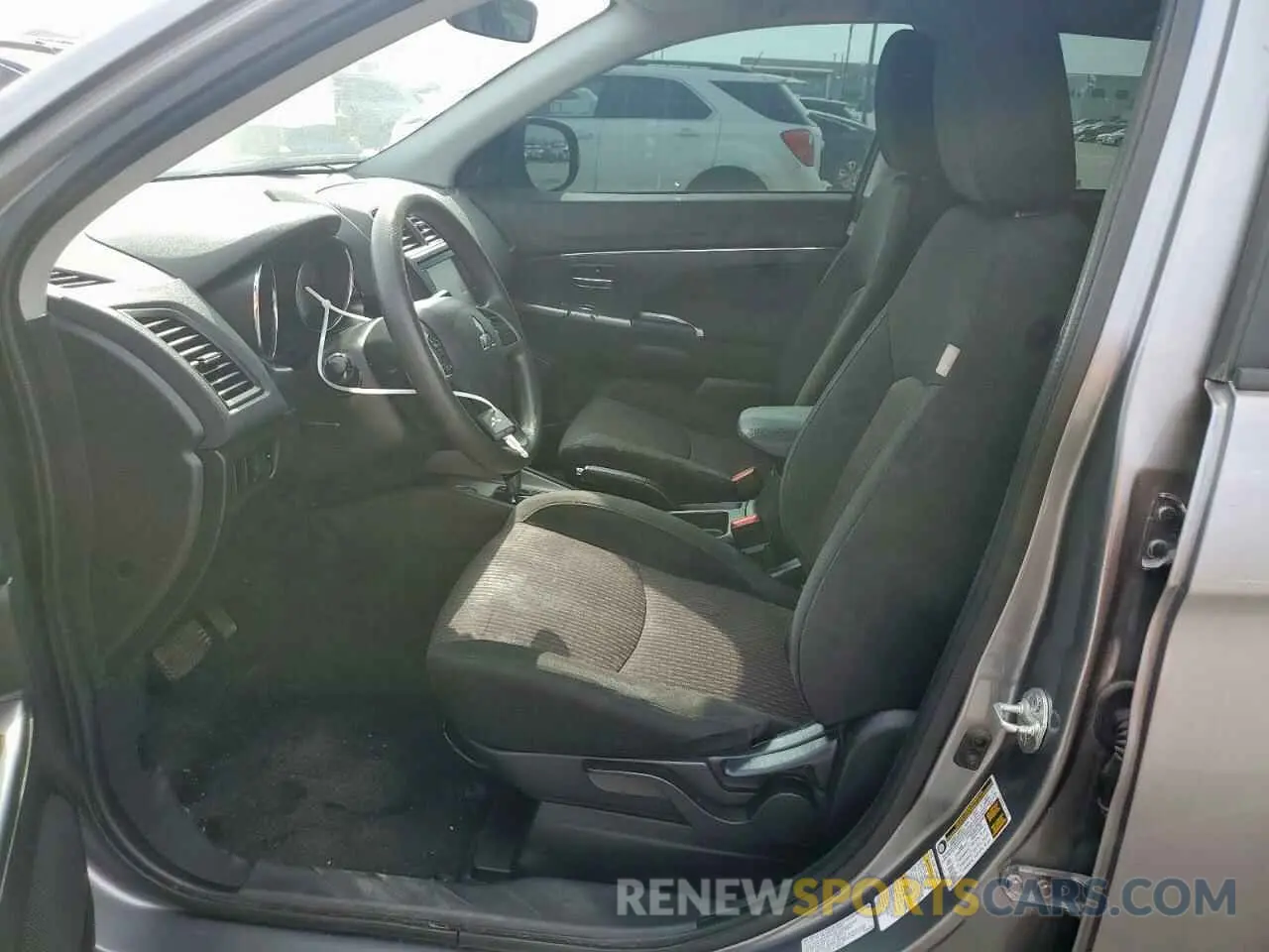 7 Photograph of a damaged car JA4AP3AUXKU035346 MITSUBISHI OUTLANDER 2019