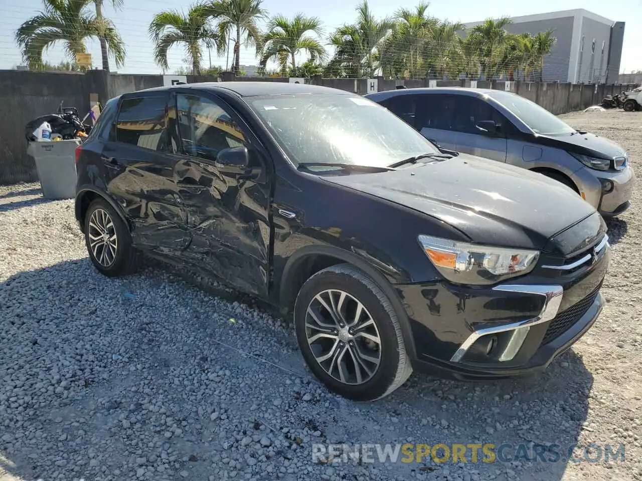 4 Photograph of a damaged car JA4AP4AU2KU027442 MITSUBISHI OUTLANDER 2019
