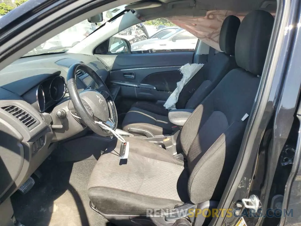 7 Photograph of a damaged car JA4AP4AU2KU027442 MITSUBISHI OUTLANDER 2019