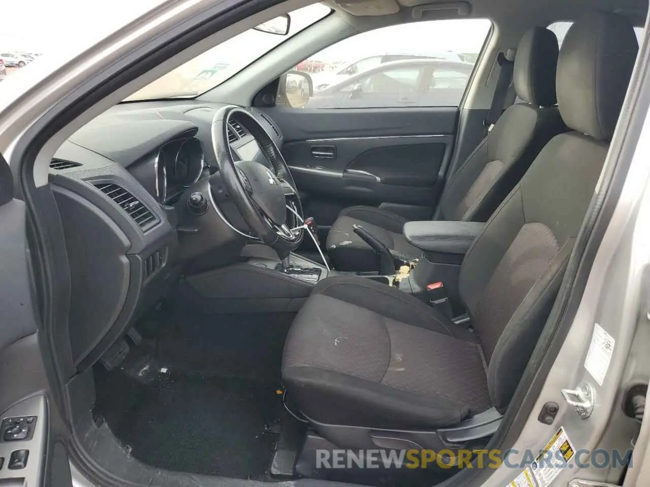 7 Photograph of a damaged car JA4AP4AU4KU012702 MITSUBISHI OUTLANDER 2019