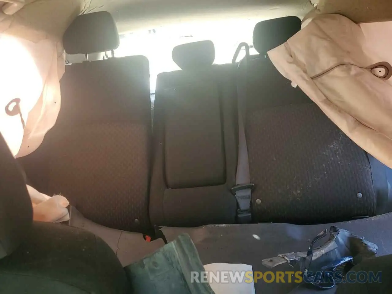10 Photograph of a damaged car JA4AP4AU5KU017844 MITSUBISHI OUTLANDER 2019