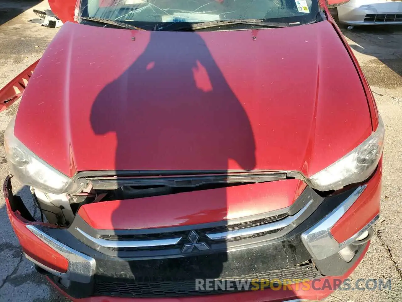 12 Photograph of a damaged car JA4AP4AU6KU013740 MITSUBISHI OUTLANDER 2019