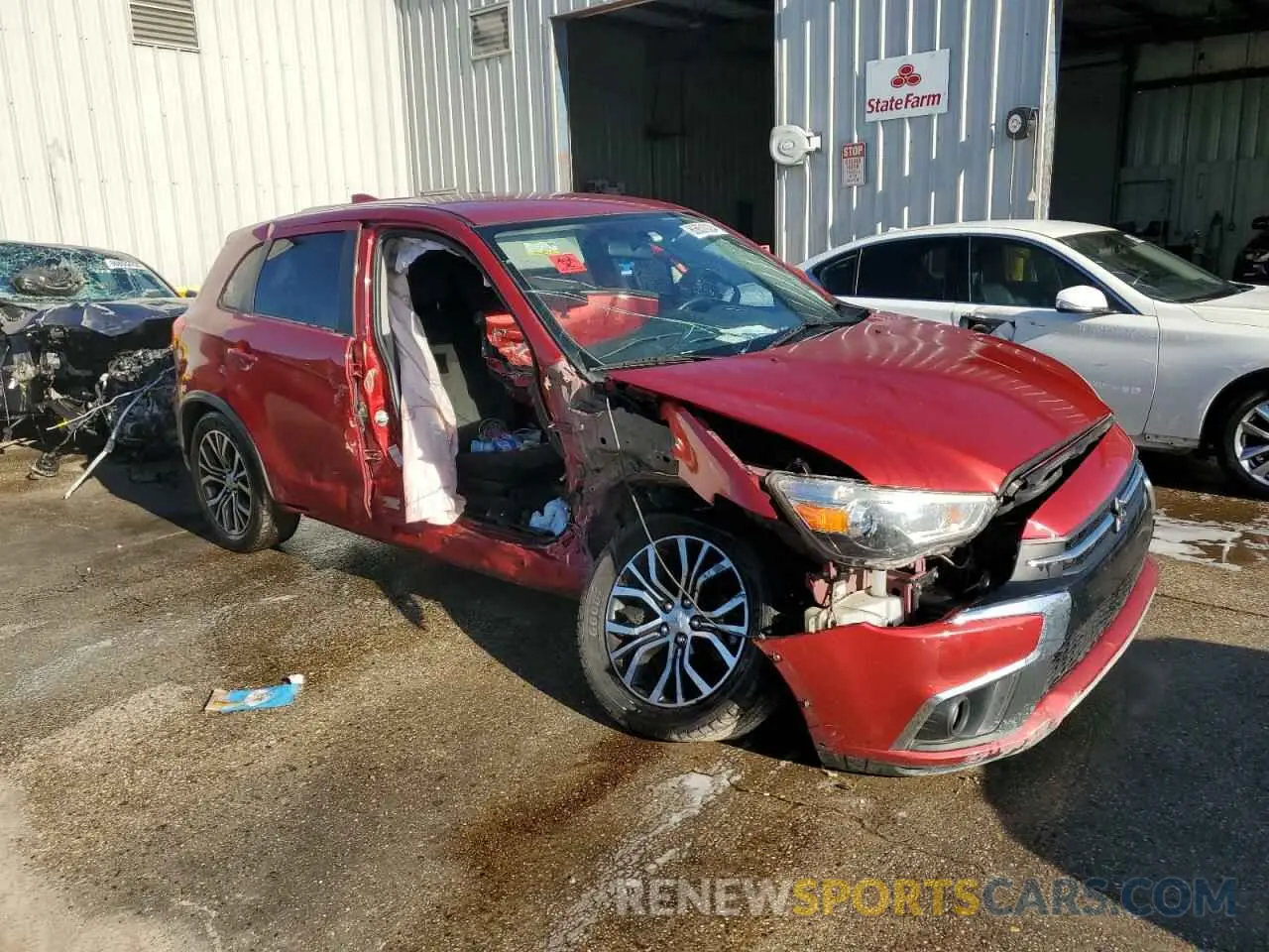 4 Photograph of a damaged car JA4AP4AU6KU013740 MITSUBISHI OUTLANDER 2019