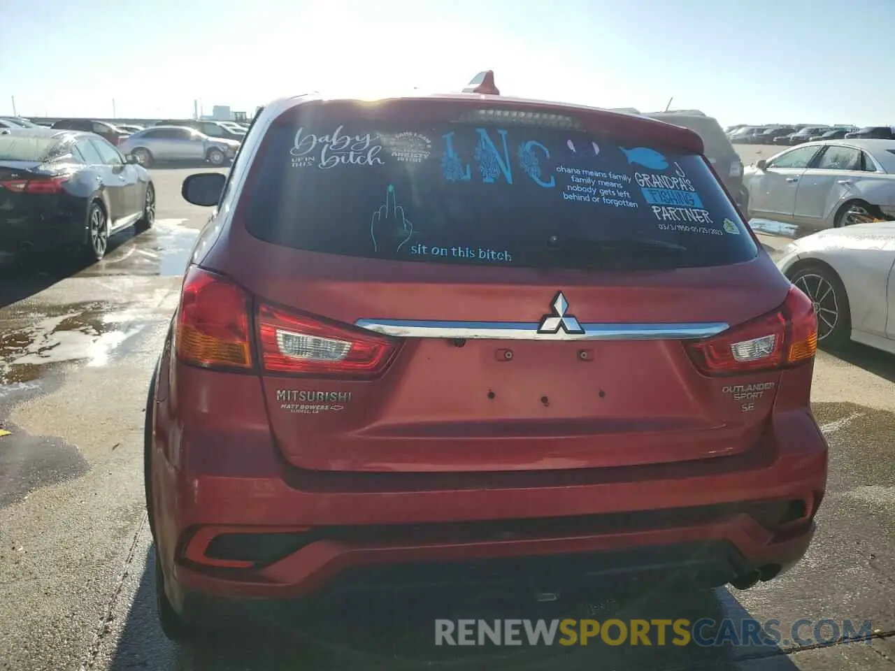6 Photograph of a damaged car JA4AP4AU6KU013740 MITSUBISHI OUTLANDER 2019