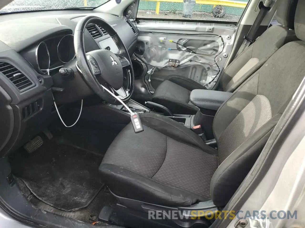 7 Photograph of a damaged car JA4AP4AU7KU019028 MITSUBISHI OUTLANDER 2019
